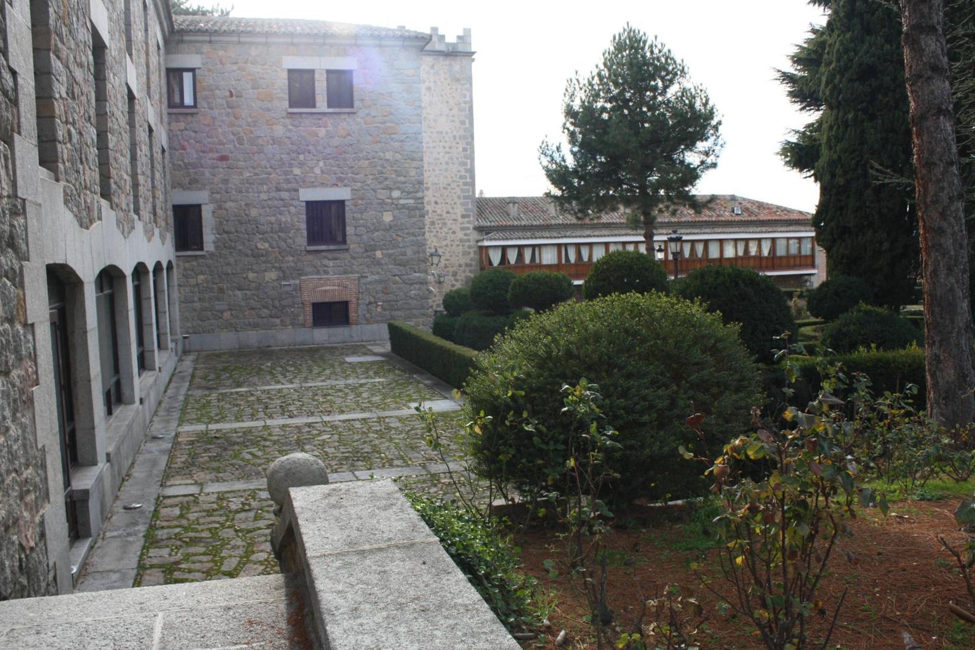 Parador De Ávila Exterior foto